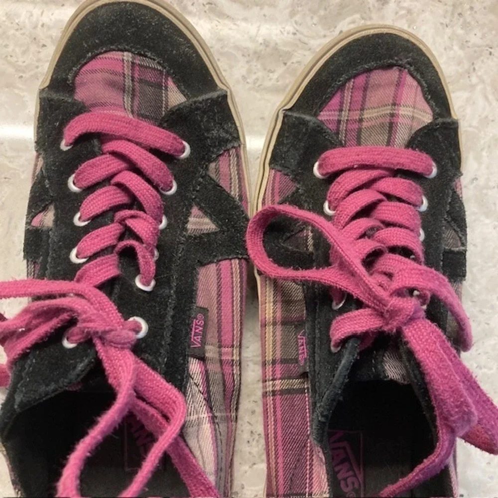 Vans Tory Low Top Skate Lace Up 7.5 Purple Black Pink Plaid Street/ Grunge